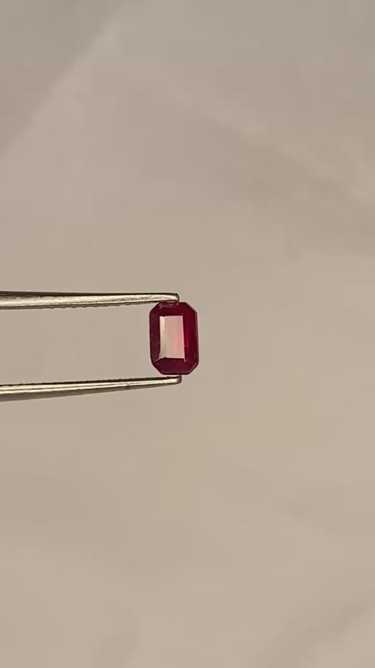 Ruby-001 (1+ct.)